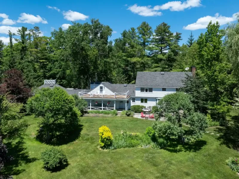 https://harneyrealestate.com/property/243-wells-hill-road-salisbury-ct – image 3