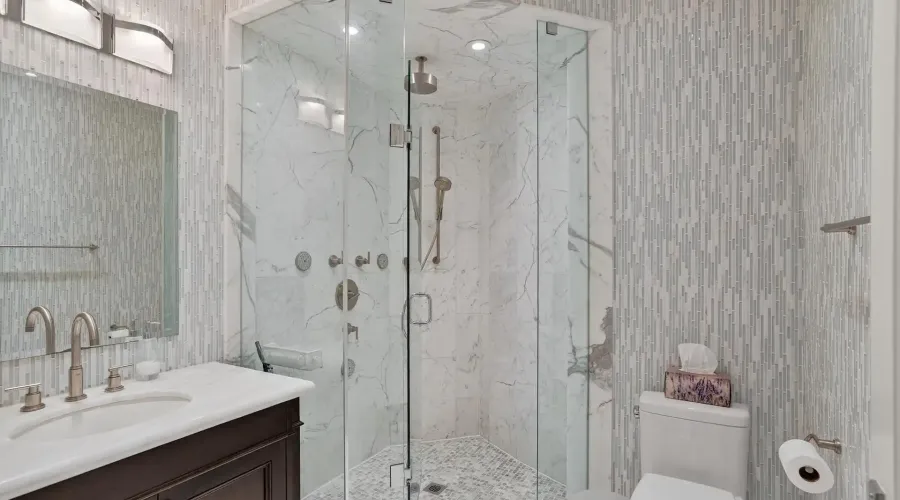 432 Bob-O-Link Road, Mississauga, Ontario, L5J 2P2, Canada, 4 Bedrooms Bedrooms, ,9 BathroomsBathrooms,Residential,For Sale,432 Bob-O-Link Road,70030020010