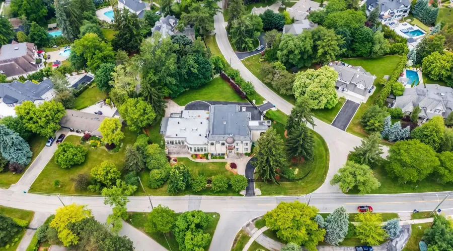 432 Bob-O-Link Road, Mississauga, Ontario, L5J 2P2, Canada, 4 Bedrooms Bedrooms, ,9 BathroomsBathrooms,Residential,For Sale,432 Bob-O-Link Road,70030020010