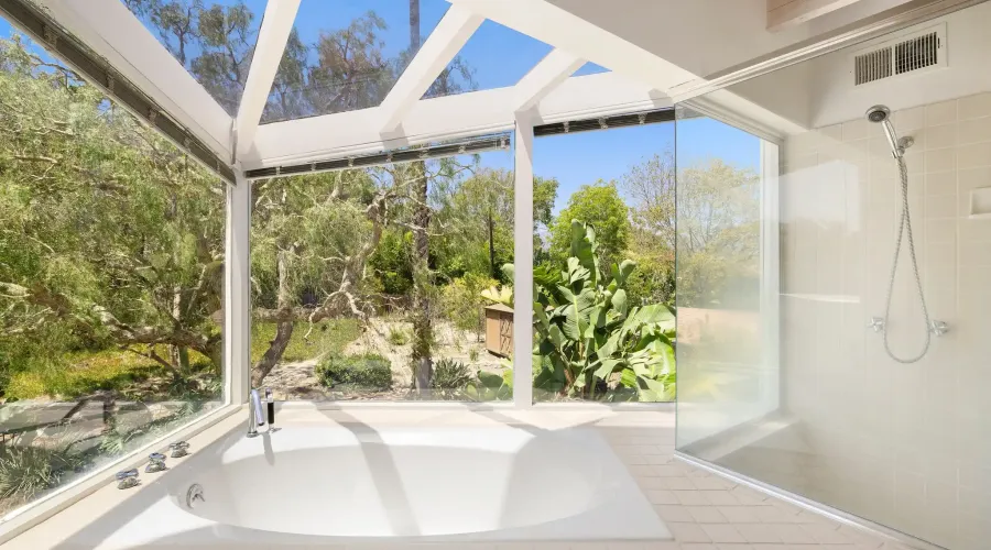 29035 Cliffside Dr, Malibu, California, 90265, United States, 5 Bedrooms Bedrooms, ,4 BathroomsBathrooms,Residential,For Sale,Cliffside Dr,70030020014