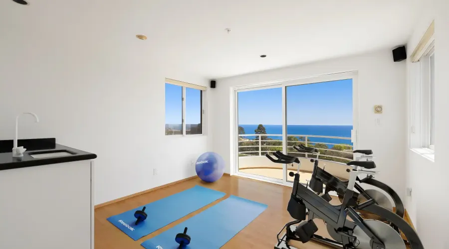 29035 Cliffside Dr, Malibu, California, 90265, United States, 5 Bedrooms Bedrooms, ,4 BathroomsBathrooms,Residential,For Sale,Cliffside Dr,70030020014