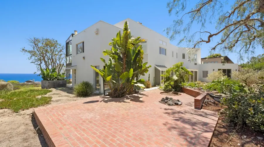 29035 Cliffside Dr, Malibu, California, 90265, United States, 5 Bedrooms Bedrooms, ,4 BathroomsBathrooms,Residential,For Sale,Cliffside Dr,70030020014
