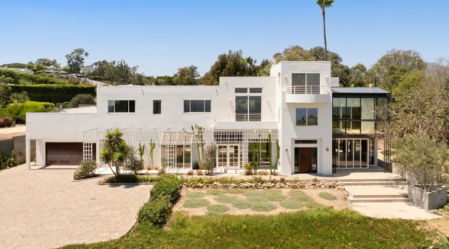 29035 Cliffside Dr, Malibu, California, 90265, United States, 5 Bedrooms Bedrooms, ,4 BathroomsBathrooms,Residential,For Sale,Cliffside Dr,70030020014