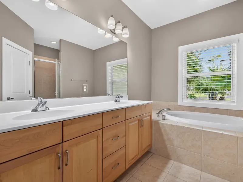 COCONUT CREEK - GATED COMMUNITY – image 19