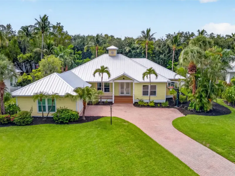 COCONUT CREEK - GATED COMMUNITY – image 2