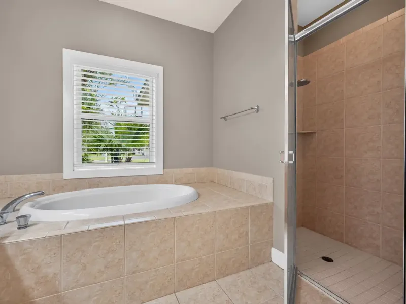 COCONUT CREEK - GATED COMMUNITY – image 20