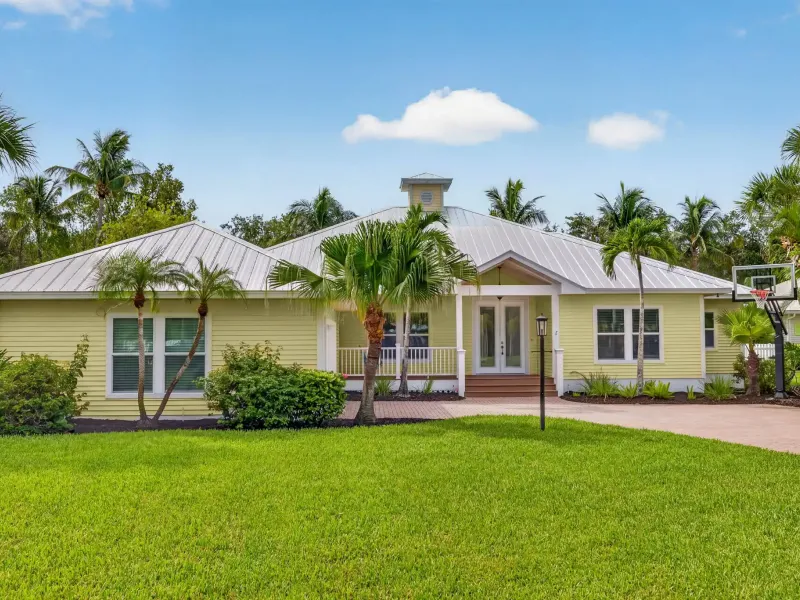 COCONUT CREEK - GATED COMMUNITY – image 3