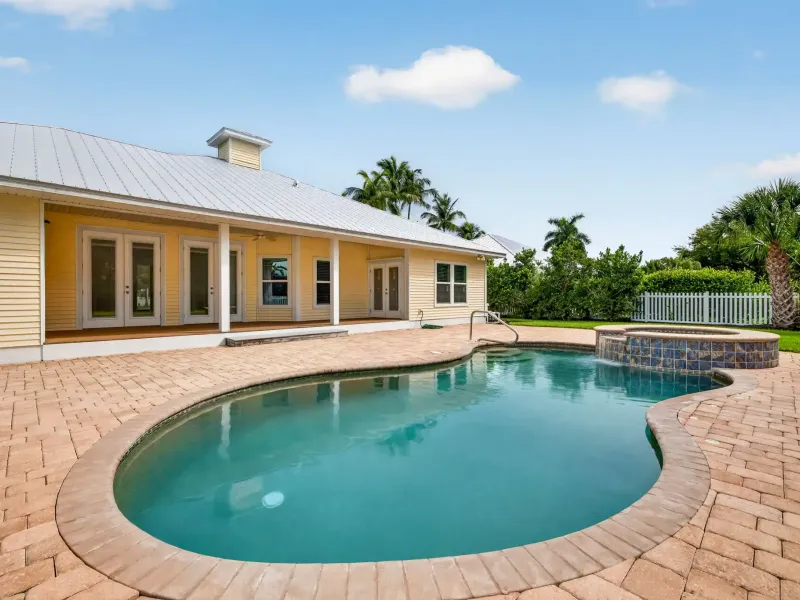 COCONUT CREEK - GATED COMMUNITY – image 33