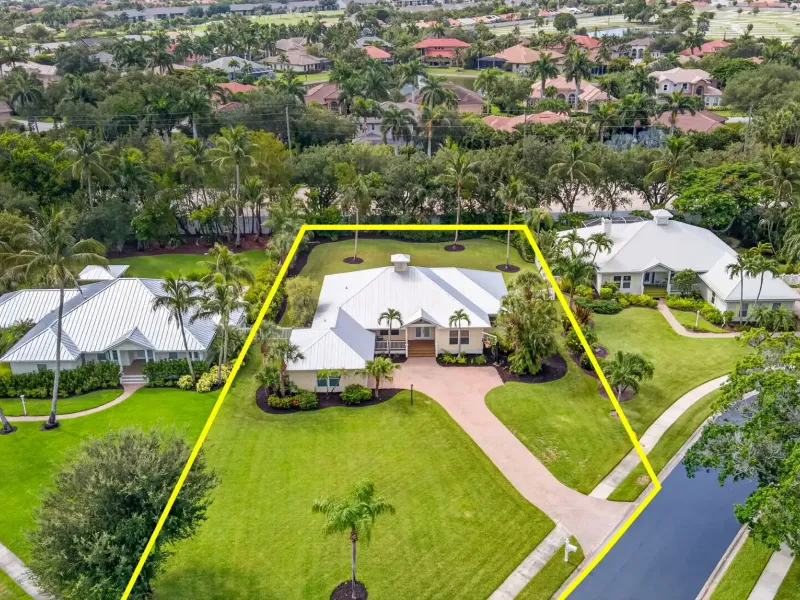 COCONUT CREEK - GATED COMMUNITY – image 40