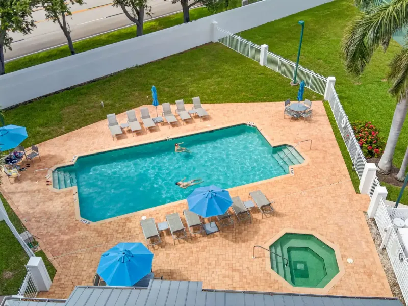 COCONUT CREEK - GATED COMMUNITY – image 41