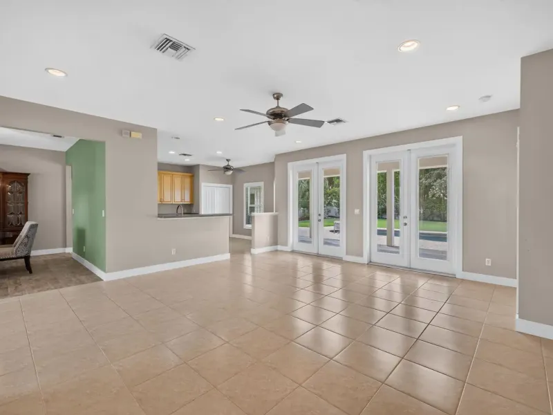 COCONUT CREEK - GATED COMMUNITY – image 8