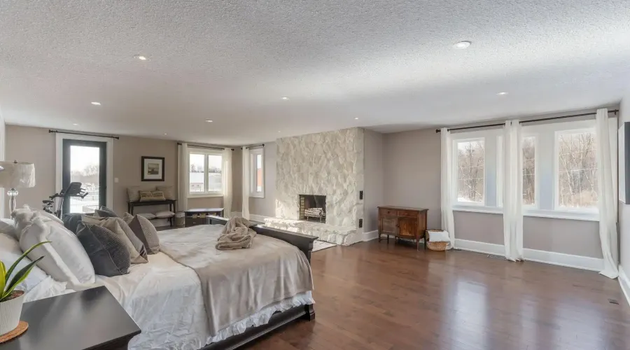1046 Concession 6 Road W, Hamilton, Ontario, L0R 1V0, Canada, 5 Bedrooms Bedrooms, ,7 BathroomsBathrooms,Residential,For Sale,1046 Concession 6 Road W,70030020028