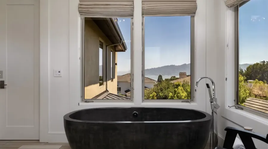 17 Cecilia Court, Tiburon, California, United States, 4 Bedrooms Bedrooms, ,3 BathroomsBathrooms,Residential,For Sale,17 Cecilia Court,70030020090