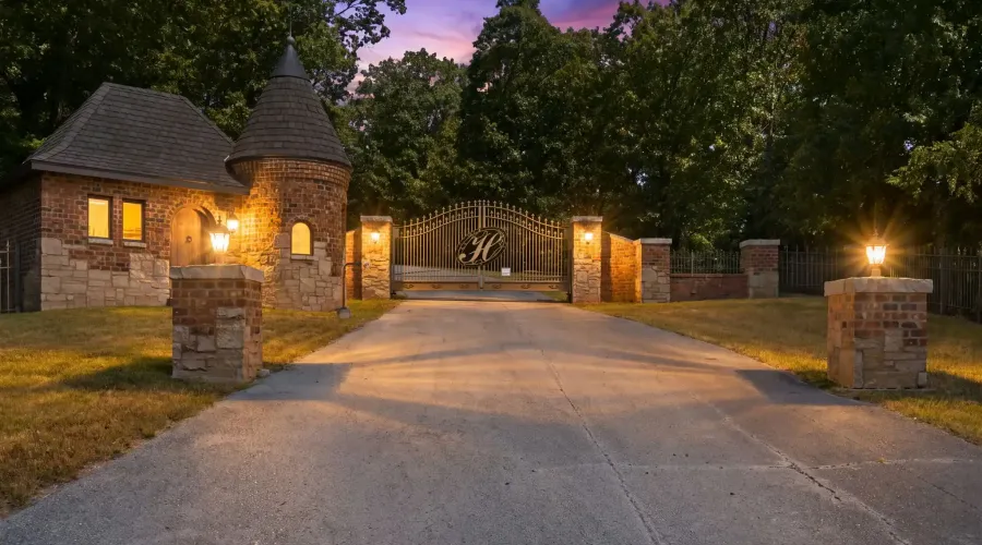 2866 State Hwy DD, Branson West, Missouri, 65737, United States, 19 Bedrooms Bedrooms, ,21 BathroomsBathrooms,Residential,For Sale,State Hwy DD,70030020092