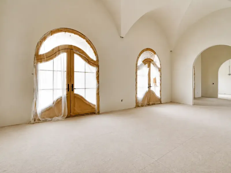 Table Rock Lakefront Luxury Home on 104± Acres – image 17