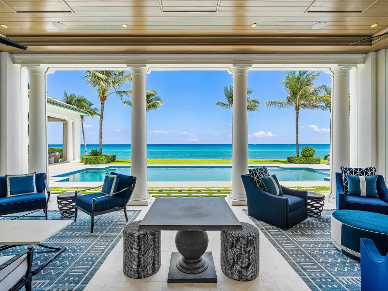 Ocean-to-Intracoastal Estate in Manalapan – image 3