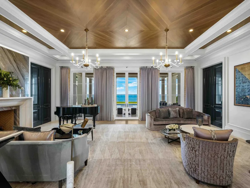 Ocean-to-Intracoastal Estate in Manalapan – image 6
