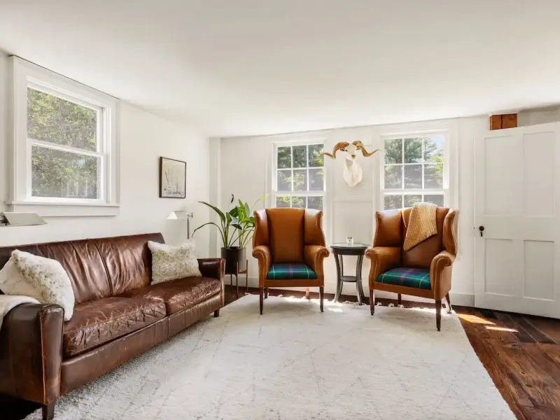https://harneyrealestate.com/property/3-hart-hill-road-cornwall-ct-067 – image 27