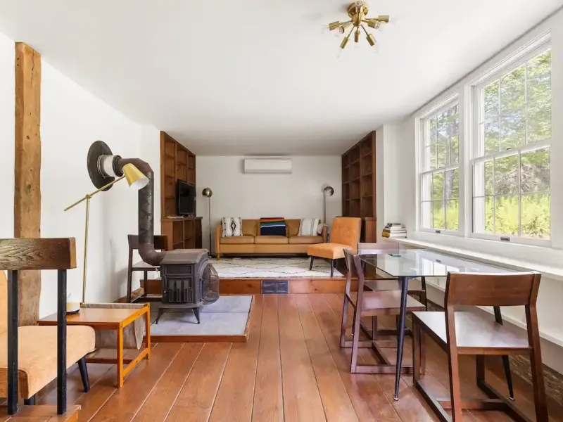 https://harneyrealestate.com/property/3-hart-hill-road-cornwall-ct-067 – image 32