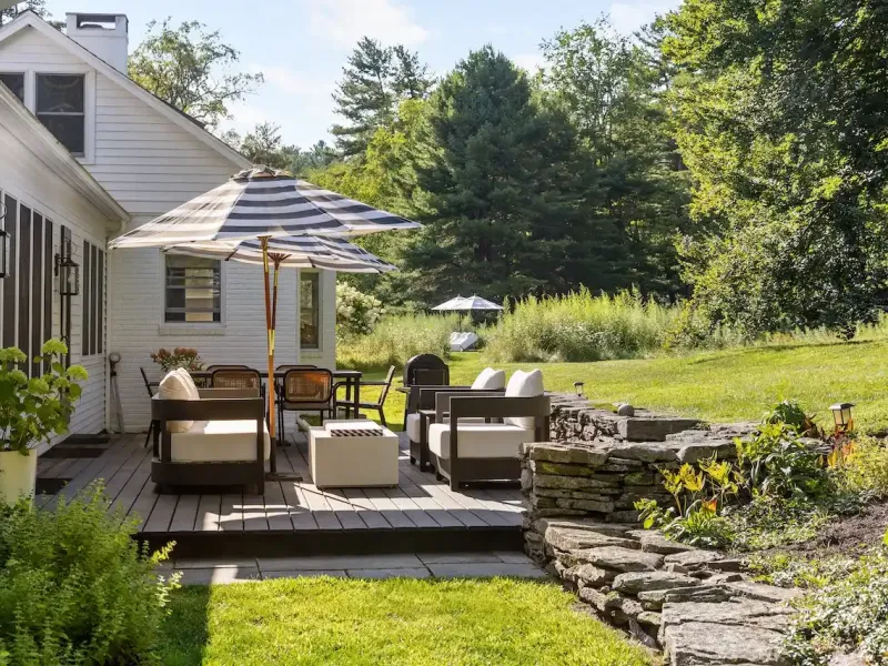 https://harneyrealestate.com/property/3-hart-hill-road-cornwall-ct-067 – image 9