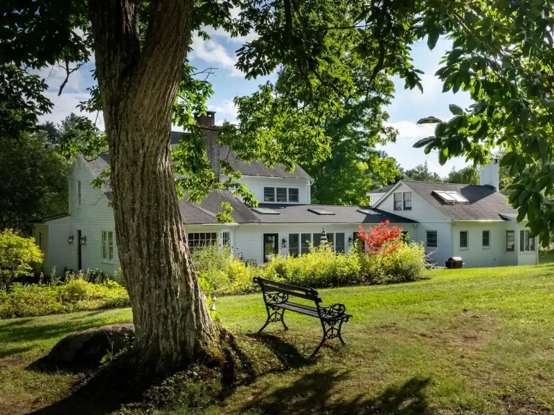 https://harneyrealestate.com/property/3-hart-hill-road-cornwall-ct-067 – image 8