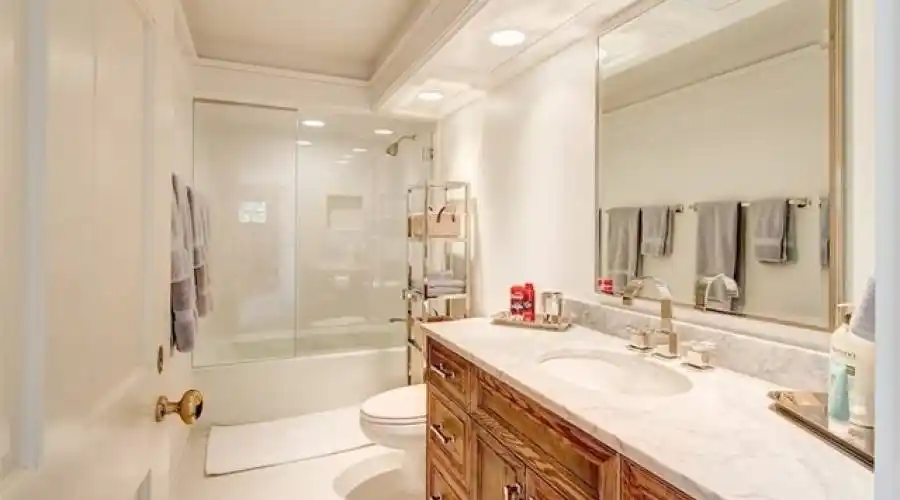 4620 RIVERVIEW BOULEVARD, BRADENTON, FL, 34209, United States, 5 Bedrooms Bedrooms, ,5 BathroomsBathrooms,Residential,For Sale,4620 RIVERVIEW BOULEVARD,210672
