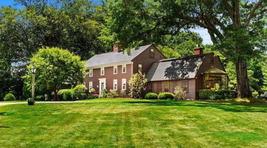 Miles River Rd, Hamilton, Massachusetts, 01982, United States, 4 Bedrooms Bedrooms, 11 Rooms Rooms,3 BathroomsBathrooms,Single family home,For Sale,Miles River,70030020118