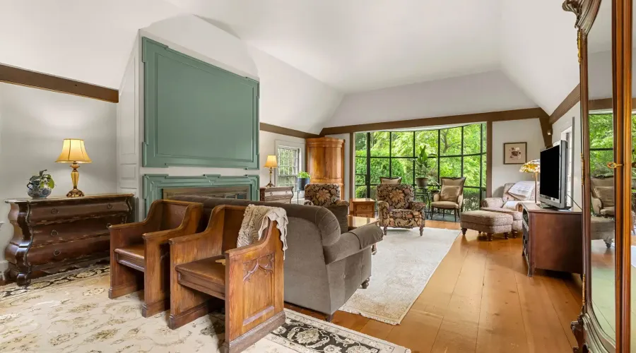 Miles River Rd, Hamilton, Massachusetts, 01982, United States, 4 Bedrooms Bedrooms, 11 Rooms Rooms,3 BathroomsBathrooms,Single family home,For Sale,Miles River,70030020118