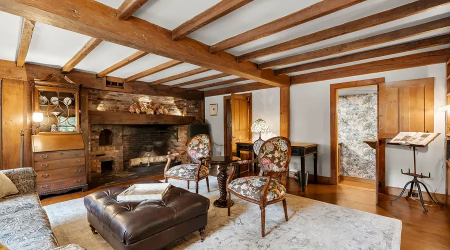 Miles River Rd, Hamilton, Massachusetts, 01982, United States, 4 Bedrooms Bedrooms, 11 Rooms Rooms,3 BathroomsBathrooms,Single family home,For Sale,Miles River,70030020118