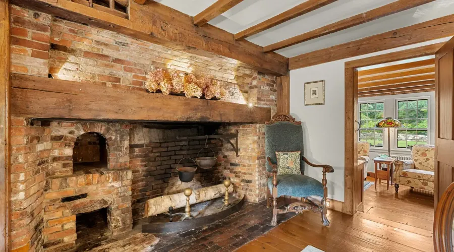 Miles River Rd, Hamilton, Massachusetts, 01982, United States, 4 Bedrooms Bedrooms, 11 Rooms Rooms,3 BathroomsBathrooms,Single family home,For Sale,Miles River,70030020118