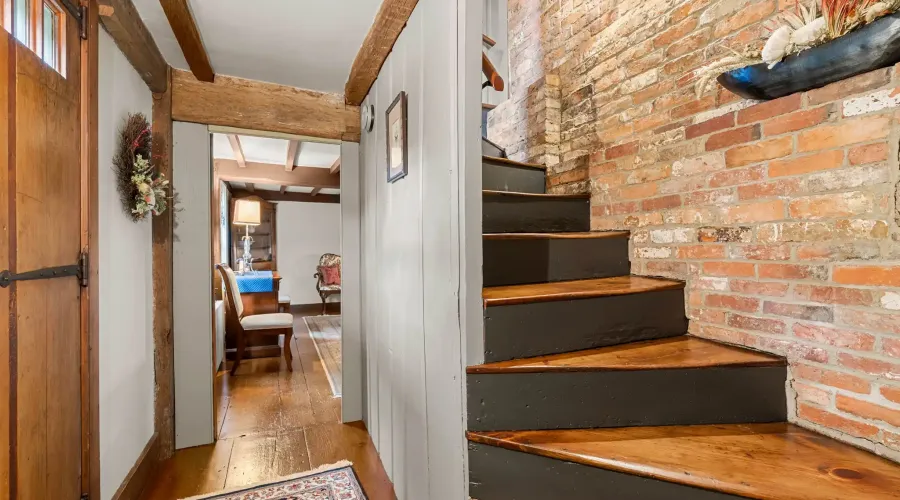 Miles River Rd, Hamilton, Massachusetts, 01982, United States, 4 Bedrooms Bedrooms, 11 Rooms Rooms,3 BathroomsBathrooms,Single family home,For Sale,Miles River,70030020118