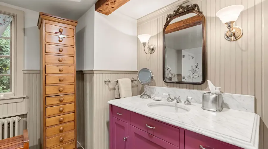 Miles River Rd, Hamilton, Massachusetts, 01982, United States, 4 Bedrooms Bedrooms, 11 Rooms Rooms,3 BathroomsBathrooms,Single family home,For Sale,Miles River,70030020118