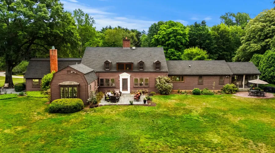 Miles River Rd, Hamilton, Massachusetts, 01982, United States, 4 Bedrooms Bedrooms, 11 Rooms Rooms,3 BathroomsBathrooms,Single family home,For Sale,Miles River,70030020118