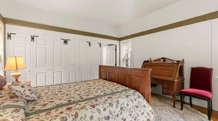 Miles River Rd, Hamilton, Massachusetts, 01982, United States, 4 Bedrooms Bedrooms, 11 Rooms Rooms,3 BathroomsBathrooms,Single family home,For Sale,Miles River,70030020118