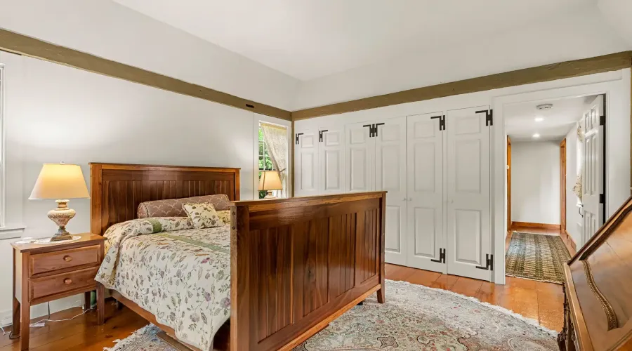Miles River Rd, Hamilton, Massachusetts, 01982, United States, 4 Bedrooms Bedrooms, 11 Rooms Rooms,3 BathroomsBathrooms,Single family home,For Sale,Miles River,70030020118