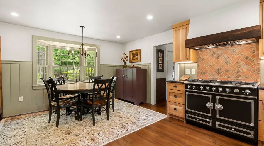 Miles River Rd, Hamilton, Massachusetts, 01982, United States, 4 Bedrooms Bedrooms, 11 Rooms Rooms,3 BathroomsBathrooms,Single family home,For Sale,Miles River,70030020118