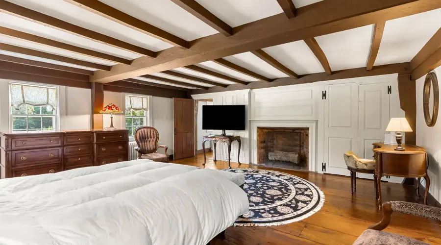 Miles River Rd, Hamilton, Massachusetts, 01982, United States, 4 Bedrooms Bedrooms, 11 Rooms Rooms,3 BathroomsBathrooms,Single family home,For Sale,Miles River,70030020118