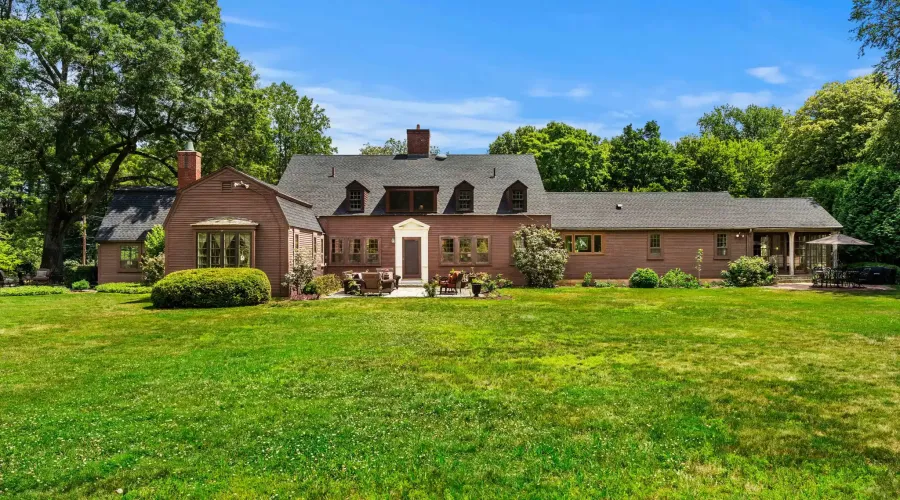 Miles River Rd, Hamilton, Massachusetts, 01982, United States, 4 Bedrooms Bedrooms, 11 Rooms Rooms,3 BathroomsBathrooms,Single family home,For Sale,Miles River,70030020118