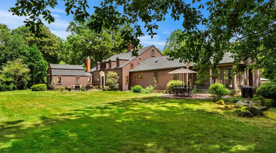 Miles River Rd, Hamilton, Massachusetts, 01982, United States, 4 Bedrooms Bedrooms, 11 Rooms Rooms,3 BathroomsBathrooms,Single family home,For Sale,Miles River,70030020118