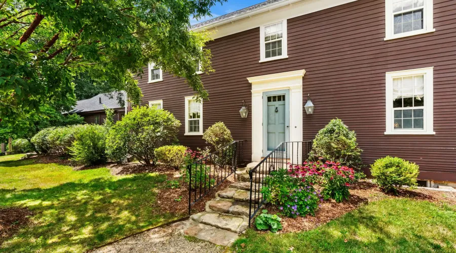 Miles River Rd, Hamilton, Massachusetts, 01982, United States, 4 Bedrooms Bedrooms, 11 Rooms Rooms,3 BathroomsBathrooms,Single family home,For Sale,Miles River,70030020118