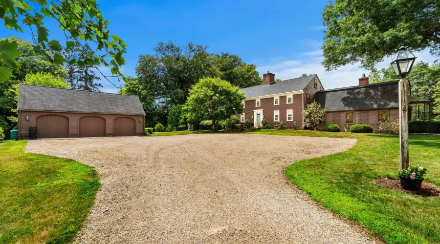 Miles River Rd, Hamilton, Massachusetts, 01982, United States, 4 Bedrooms Bedrooms, 11 Rooms Rooms,3 BathroomsBathrooms,Single family home,For Sale,Miles River,70030020118