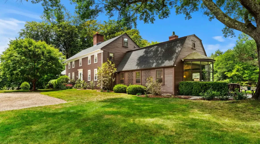 Miles River Rd, Hamilton, Massachusetts, 01982, United States, 4 Bedrooms Bedrooms, 11 Rooms Rooms,3 BathroomsBathrooms,Single family home,For Sale,Miles River,70030020118