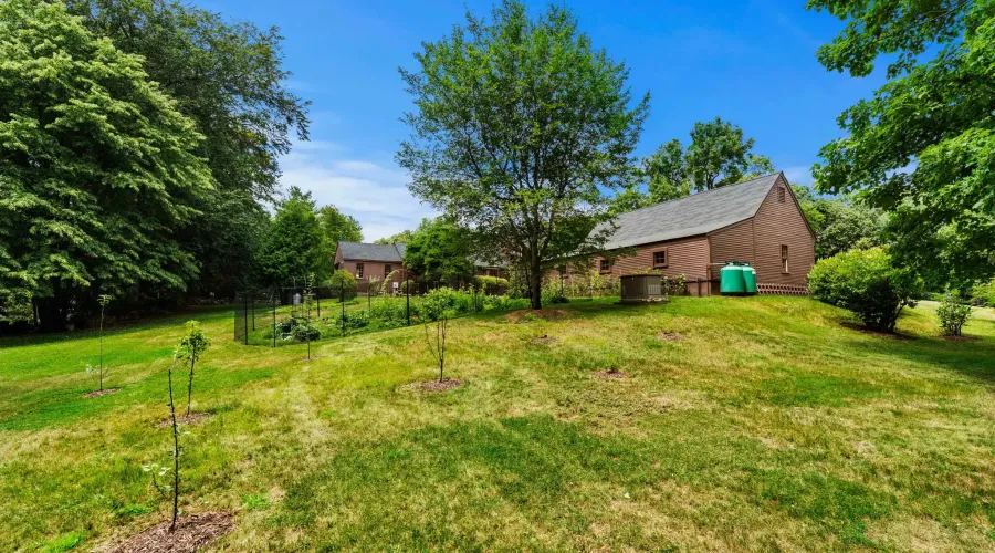 Miles River Rd, Hamilton, Massachusetts, 01982, United States, 4 Bedrooms Bedrooms, 11 Rooms Rooms,3 BathroomsBathrooms,Single family home,For Sale,Miles River,70030020118