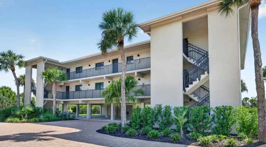 1919 Olde Middle Gulf Drive, Sanibe, Florida, 33957, United States, 2 Bedrooms Bedrooms, 9 Rooms Rooms,2 BathroomsBathrooms,Condo,For Sale,Olde Middle Gulf,1,70030020126