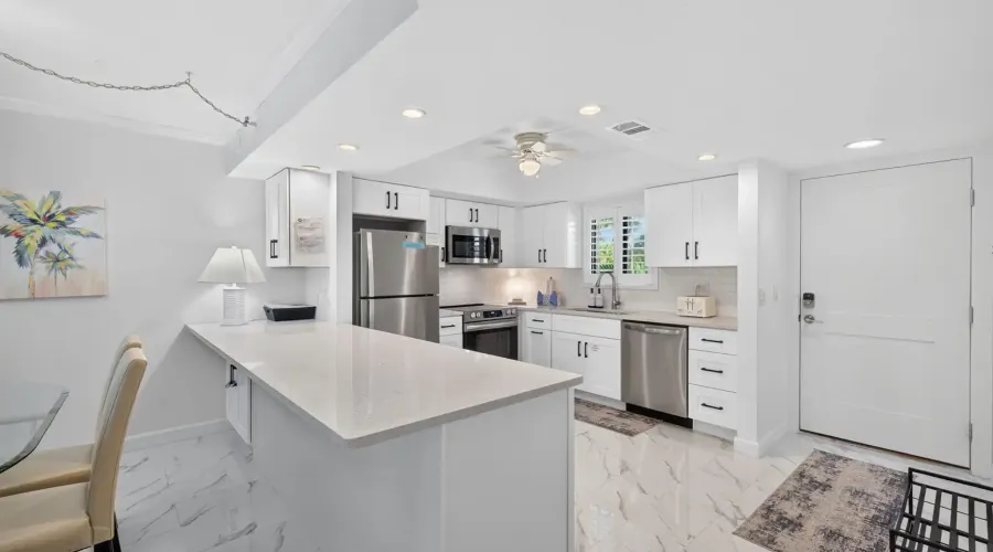 1919 Olde Middle Gulf Drive, Sanibe, Florida, 33957, United States, 2 Bedrooms Bedrooms, 9 Rooms Rooms,2 BathroomsBathrooms,Condo,For Sale,Olde Middle Gulf,1,70030020126