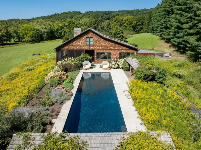 https://harneyrealestate.com/property/250-belgo-road-salisbury-ct-0603 – image 17