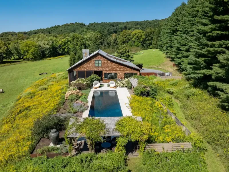 https://harneyrealestate.com/property/250-belgo-road-salisbury-ct-0603 – image 3