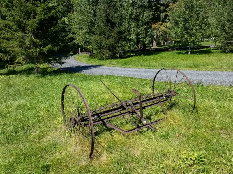 https://harneyrealestate.com/property/250-belgo-road-salisbury-ct-0603 – image 38