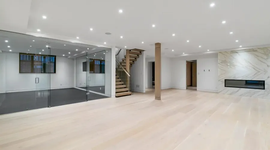 1222 Mississauga Road, Mississauga, Ontario, L5H 2J2, Canada, 4 Bedrooms Bedrooms, ,7 BathroomsBathrooms,Residential,For Sale,1222 Mississauga Road,70030020140