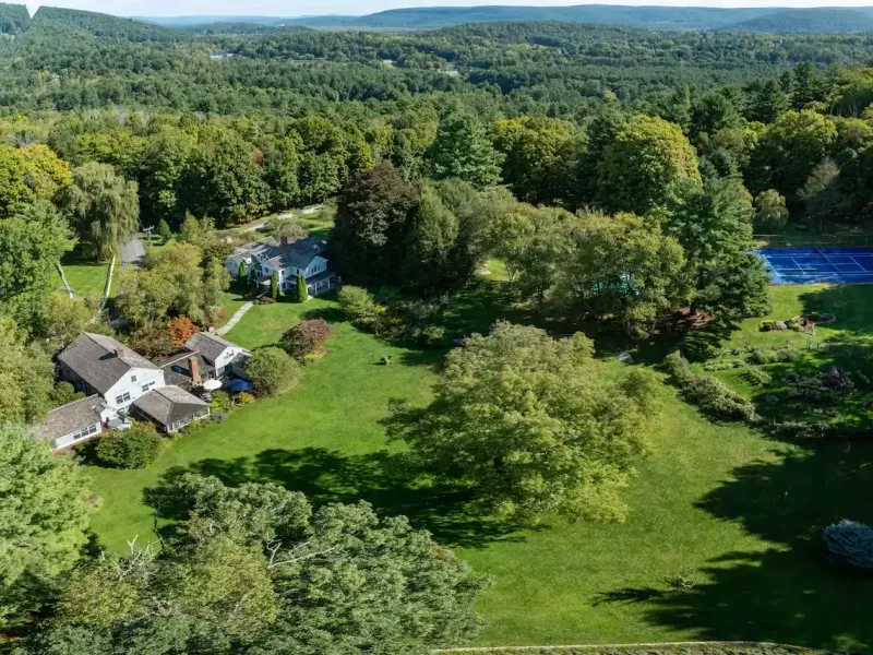 https://harneyrealestate.com/property/55-57-brinton-hill-road-salisbur – image 1